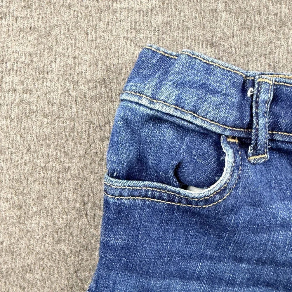 Children's Place Skimmer Pant Court Distressed Denim Shorts Kids‎ 6X/7 Blue